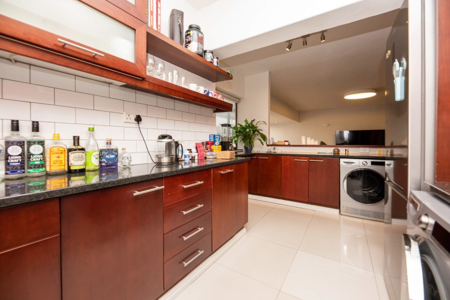 To Let 2 Bedroom Property for Rent in Three Anchor Bay Western Cape